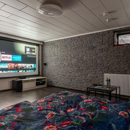 Home Cinema 카셀 외부 사진